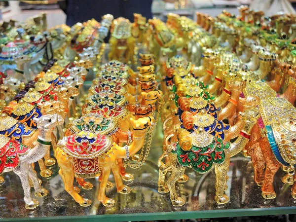 Camellos Dorados Sabkha Golden Bazaar Dubai Emiratos Árabes Unidos —  Fotos de Stock