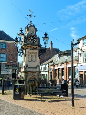 Willenhall, Mayıs 01: Tabelasını ve saat kulesi şehir merkezinde. İngiltere'de 2018