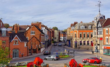 Sutton Coldfield, Ekim 13: Sutton şehir merkezinin kuzeyinde Trinity Tepesi'nden görünümüne High Street, İngiltere'de 2018