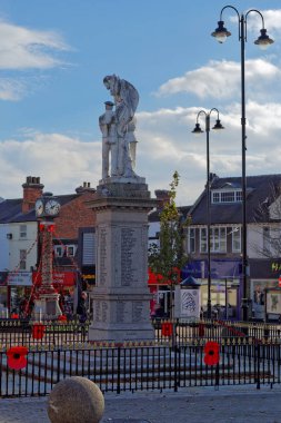 Cannock, 31 Ekim. Cannock Savaş Anıtı, Pazar yeri, İngiltere 2018