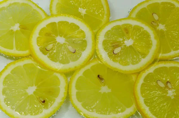 Beaucoup Tranche Citron Dans Soda — Photo