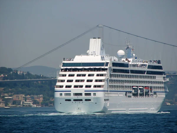 Uluslararası gemi turizmi, Bosphorus, İstanbul, Türkiye