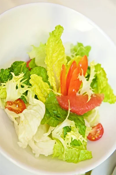 Salade Légumes Avec Oeuf — Photo