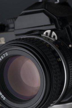closeup eski retro film kamera objektifi