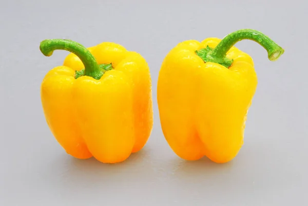 Yellow pepper isolated on a gray background — 스톡 사진