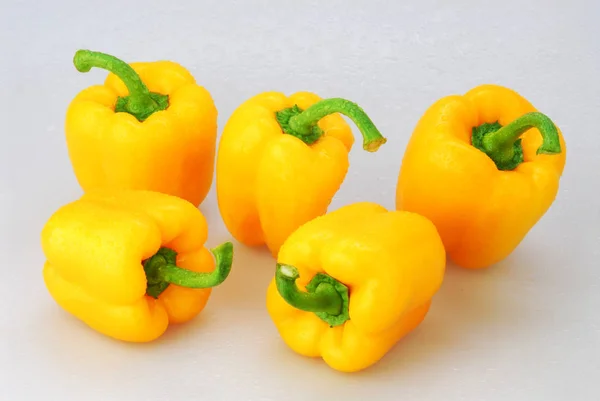 Yellow pepper isolated on a gray background — 스톡 사진