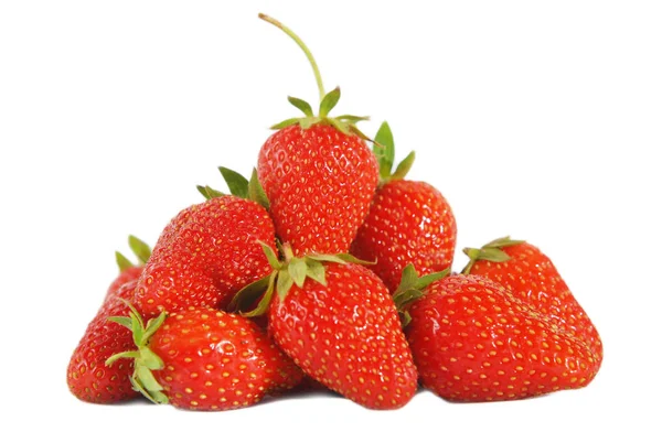 Fresas de bayas rojas aisladas sobre fondo blanco —  Fotos de Stock