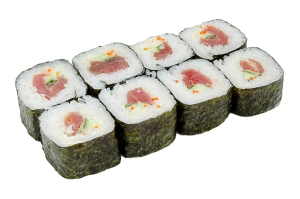 Sushi rotola isolato su sfondo bianco. Primo piano del delizioso rotolo di sushi giapponese . — Foto Stock