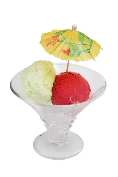 Fagylalt egy pohárban, fehér, elszigetelt háttérrel — Stock Fotó