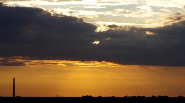 Kaunas timelapse üzerinden günbatımı