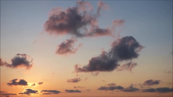 Moln Kvällen Stranden — Stockvideo