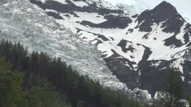 Ghiacciai Che Circondano Monte Bianco — Video Stock