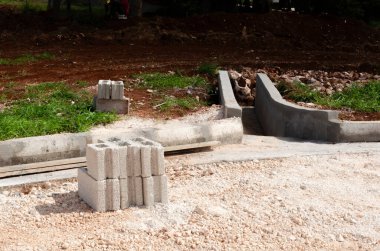 Yeni aracın su kanalına giden bir kanalı var..