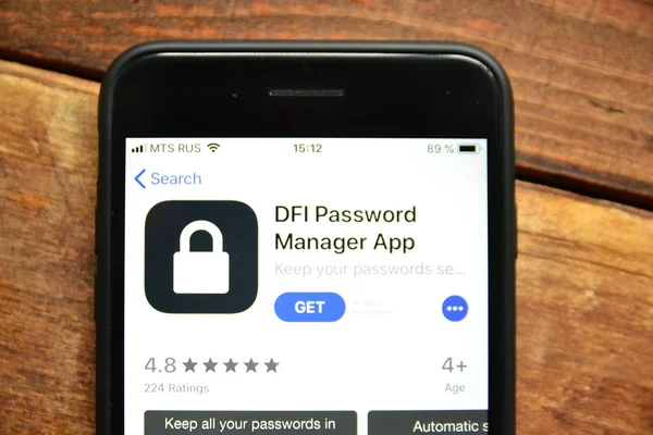 bir smartp üzerinde şifreleri kaydetmek ve yönetmek için mobil uygulama