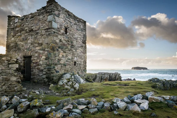 Questo Castello Carrickabraghy Tramonto Trova Nella Parte Settentrionale Del Donegal — Foto Stock