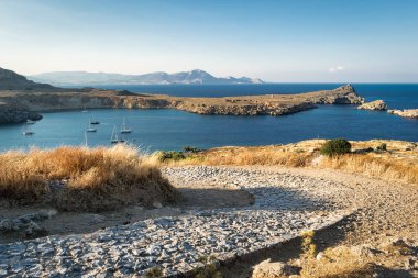 Thi olduğunu Bu eğrileri eski taş yol hele bir Lindos Rodos Yunan Adası Akropolis.