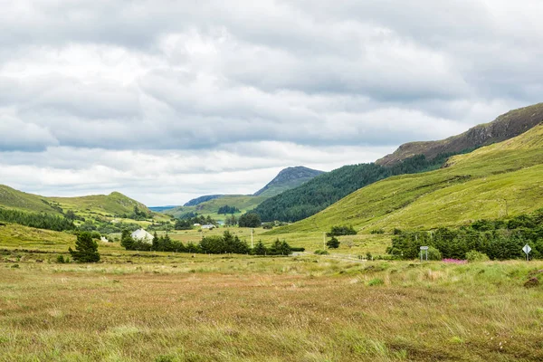 Bu bir çayır Donegal İrlanda bir vadide bir resmi vardır