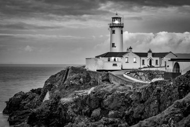 Bu Kuzey Sahil Donegal İrlanda Fanad ışık şirketten bir resmi vardır. Bu gün batımından önce çekildi