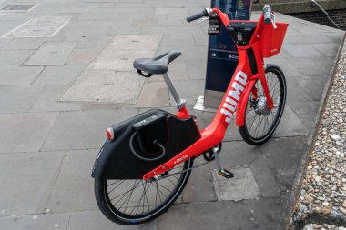 Londra'da Uber Jump Bisiklet