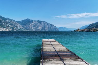 Malcesine'ye bakan iskele