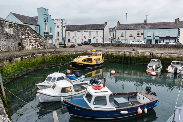 Carnlough Northern Ireland Липня 2020 Риболовецькі Човни Порту Карнлоу Узбережжі — стокове фото