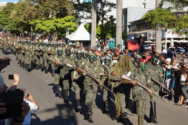 2018年9月7日 为庆祝巴西独立日 巴西平民和军人举行阅兵式 — 图库照片