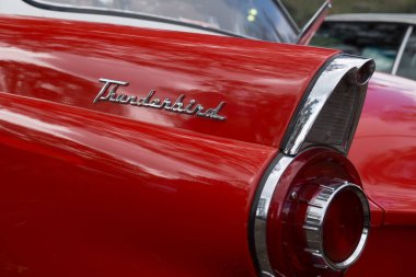 Conselheiro Lafaiete -Minas Gerais -Brezilya 27 Eylül 2020. Mükemmel restore edilmiş eski bir arabanın kısmi görüntüsü 