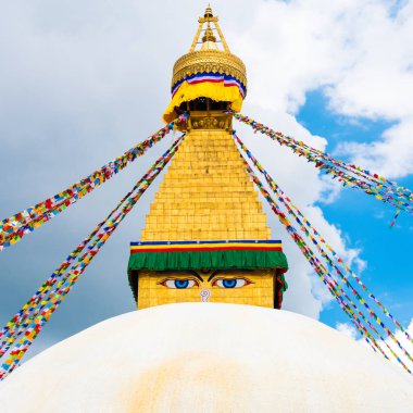 Katmandu, Nepal - 15 Temmuz 2018: Dünyanın her yerinden Budistler görünümü Boudhanath (Boudha) Stupa, UNESCO miras ve Hac ve ibadet önemli bir yer.