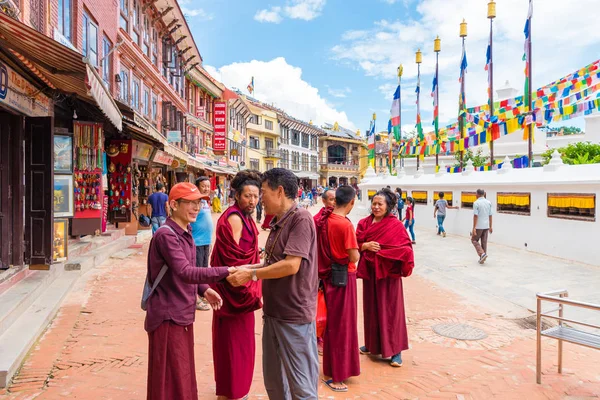Kathmandu Nepal Juli 2018 Buddhistische Mönche Boudhanath Boudha Stupa Einem — Stockfoto