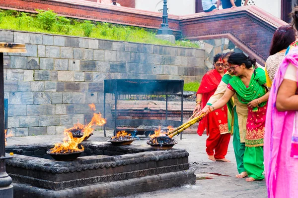 Pashupatinath Nepal Julio 2018 Vista Sobre Pashupatinath Famoso Sagrado Complejo —  Fotos de Stock