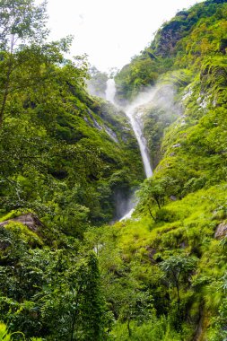 Doğa ve bakış açısı Annapurna koruma alanı, bir sıcak nokta hedef dağcıların Nepal'ın en büyük koruma alani.