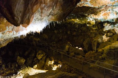 Görüntülemek Güney zafer mağara ile kireçtaşı chambers, süslemeleri ve rock kazık en büyük mağara Yarrangobilly alanında, Kosciuszko Milli Parkı, Nsw, Avustralya