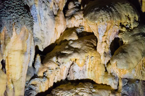 Blick Von Süden Ruhmeshöhle Mit Kalksteinkammern Dekorationen Und Steinhaufen Ist — Stockfoto