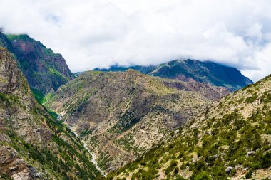 Doğa ve bakış açısı Annapurna koruma alanı, bir sıcak nokta hedef dağcıların Nepal'ın en büyük koruma alani.