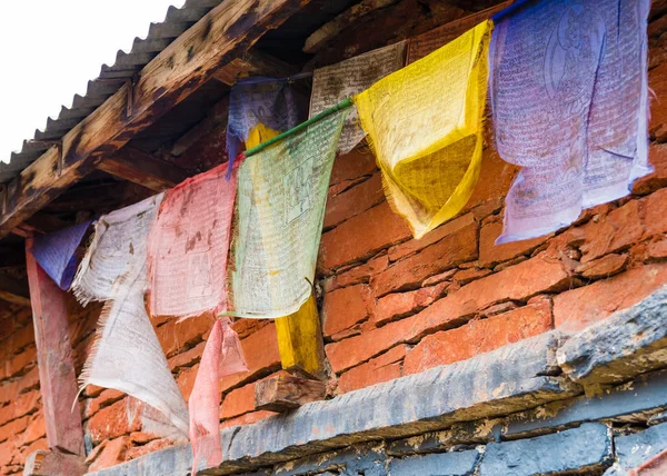 Pueblo Nar Área Conservación Annapurna Nepal Julio 2018 Banderas Oración — Foto de Stock