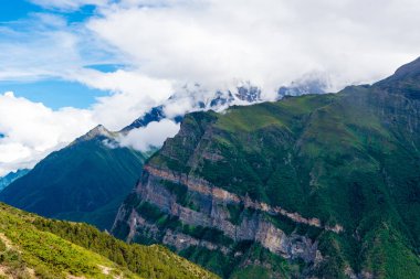 Doğa ve bakış açısı Annapurna koruma alanı, bir sıcak nokta hedef dağcıların Nepal'ın en büyük koruma alani.