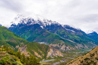 Doğa ve bakış açısı Annapurna koruma alanı, bir sıcak nokta hedef dağcıların Nepal'ın en büyük koruma alani.
