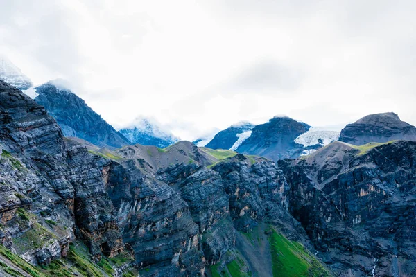 Pemandangan Alam Dengan Puncak Bersalju Kawasan Konservasi Annapurna Sebuah Tempat — Stok Foto