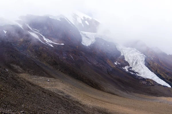 在安娜普尔纳保护区 登山者的热点目的地和尼泊尔最大的保护区 拥有雪峰的自然景观 — 图库照片
