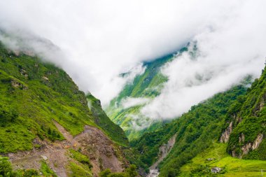 Doğa ve bakış açısı Annapurna koruma alanı, bir sıcak nokta hedef dağcıların Nepal'ın en büyük koruma alani.