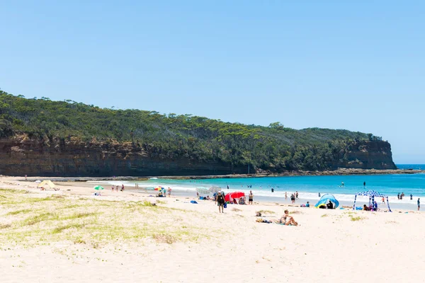 Pebbly Beach Nsw Austrália Janeiro 2019 Pessoas Desfrutando Tempo Ensolarado — Fotografia de Stock