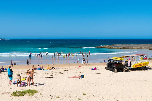 Mollymook Beach Nsw Australia January 2019 People Enjoying Sunny Weather — Stock Photo, Image