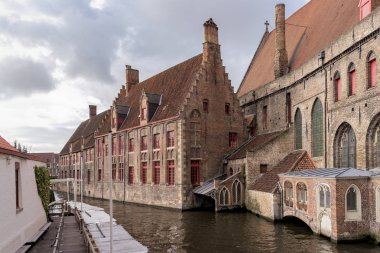 Bruges, Belçika 3 Ocak 2019 kanallar, çatı ve cephe kentin tarihi mirası ilan edildi