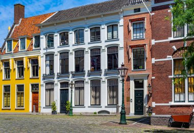 Leiden, Hollanda'nın geleneksel Hollanda cepheleri