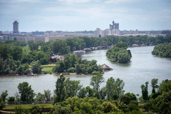 Sırbistan 'ın Belgrad kentindeki Kalemegdan kalesinden görüntü