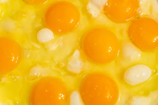 Huevos fritos de cerca como background.cooking y recetas. comida foto Imagen De Stock