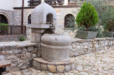 Saint Naum, Ohrid Makedonya manastır içinde eski su Çeşmesi