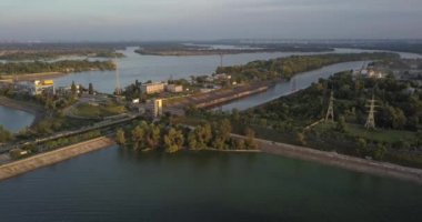 Ukrayna. Kiev. Vyshgorod. Kiev Sea. Hava. Dnieper. Rezervuar. GAES. GES