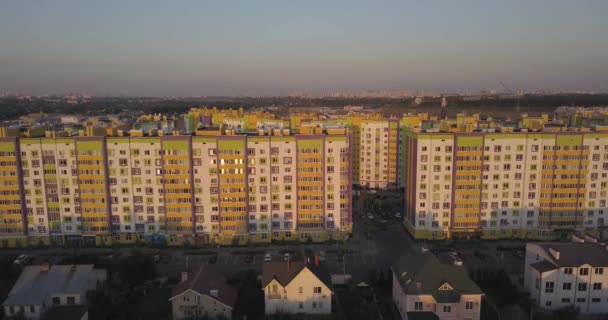 Zdjęcia lotnicze: Piękne małe wioski lub township 4k 4096 x 2160 pikseli — Wideo stockowe