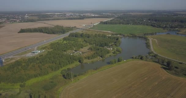 Widok z lotu ptaka nad Township – gmina w 4k. 4 k 4096 x 2160 pikseli — Wideo stockowe